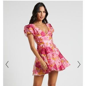 Showpo BRAILEY JACQUARD PUFF SLEEVE MINI DRESS IN PINK NTW